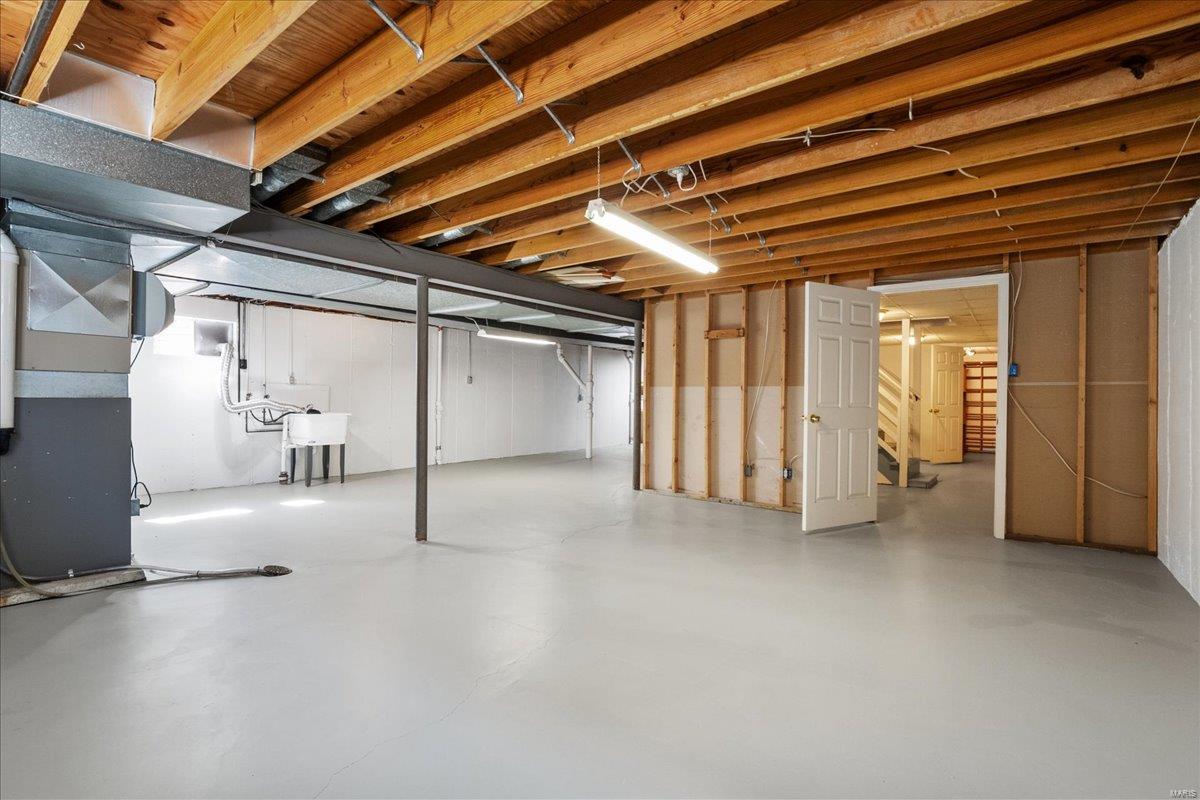 11920 Country Club Drive