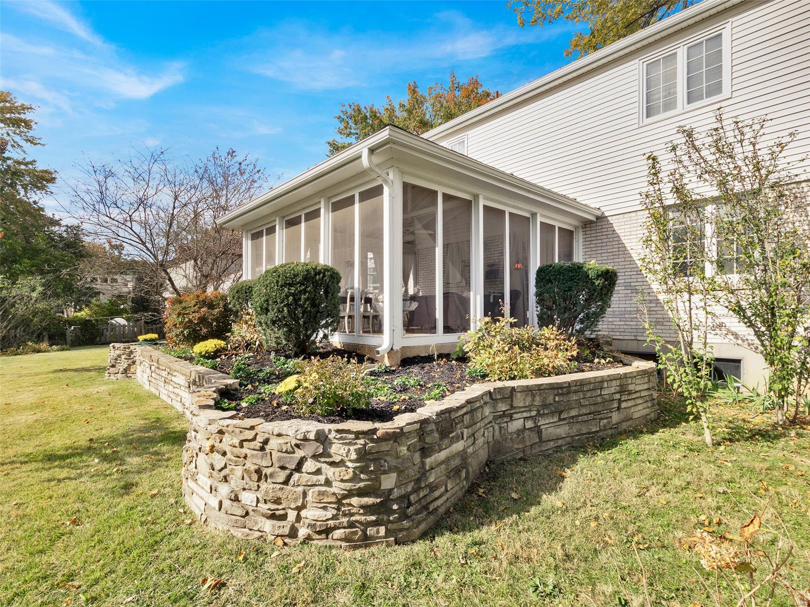 11920 Country Club Drive