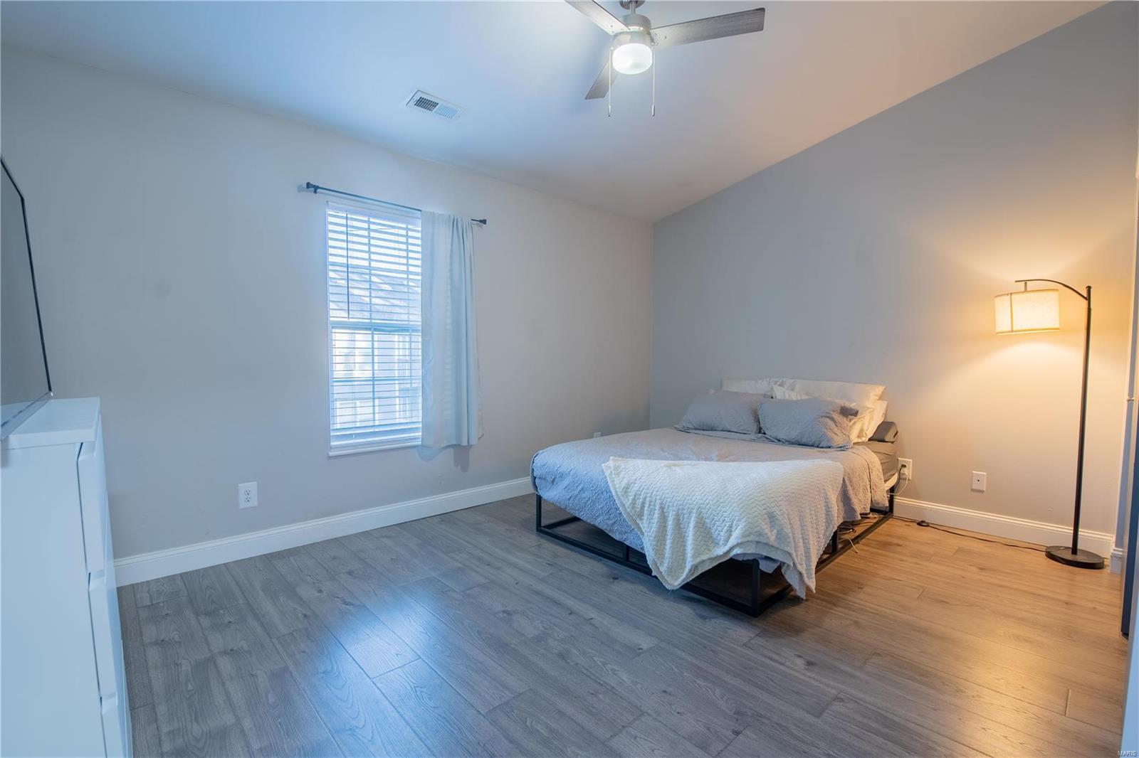 1960 Marine Terrace Drive Unit: J