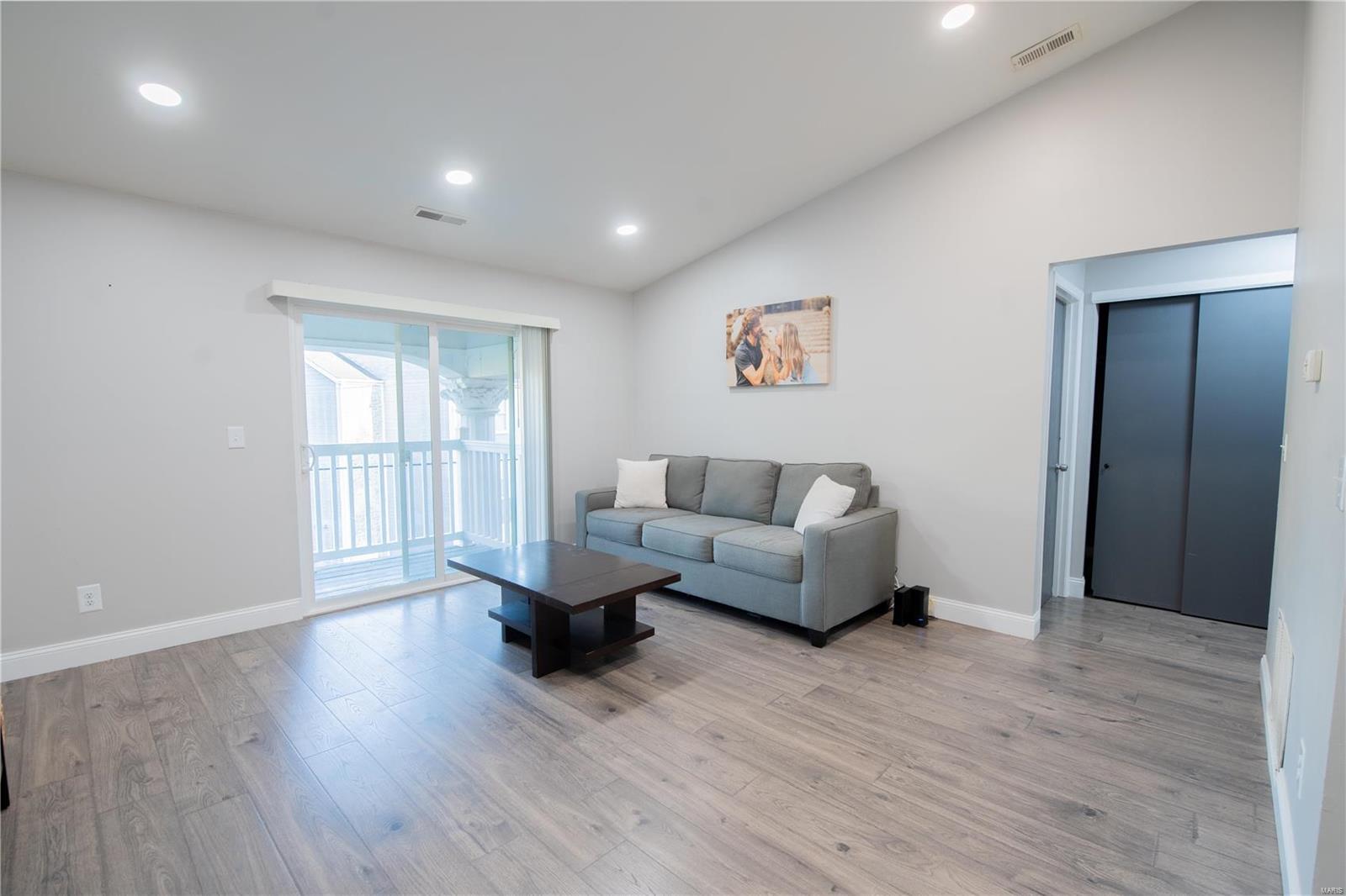 1960 Marine Terrace Drive Unit: J