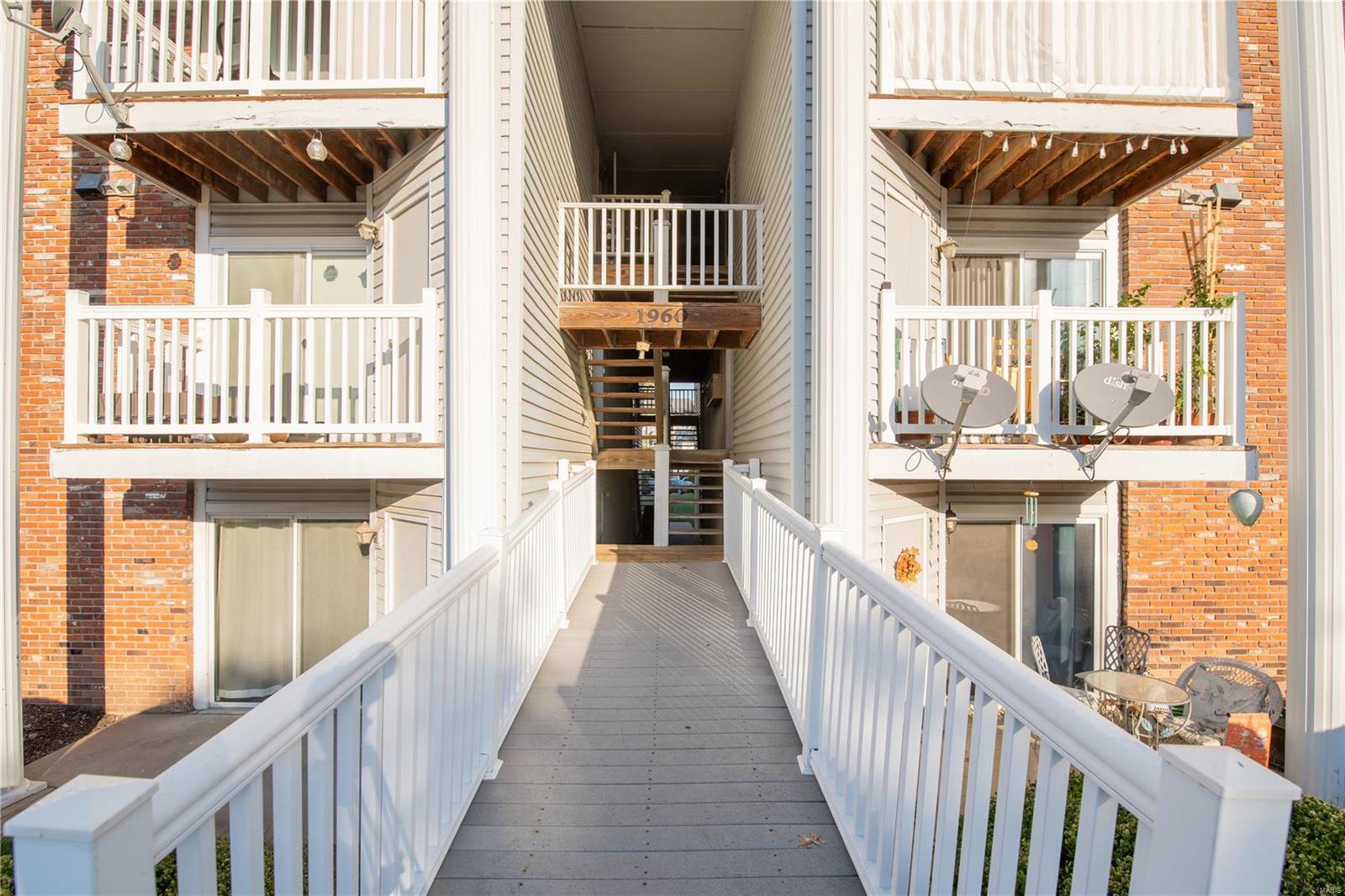 1960 Marine Terrace Drive Unit: J