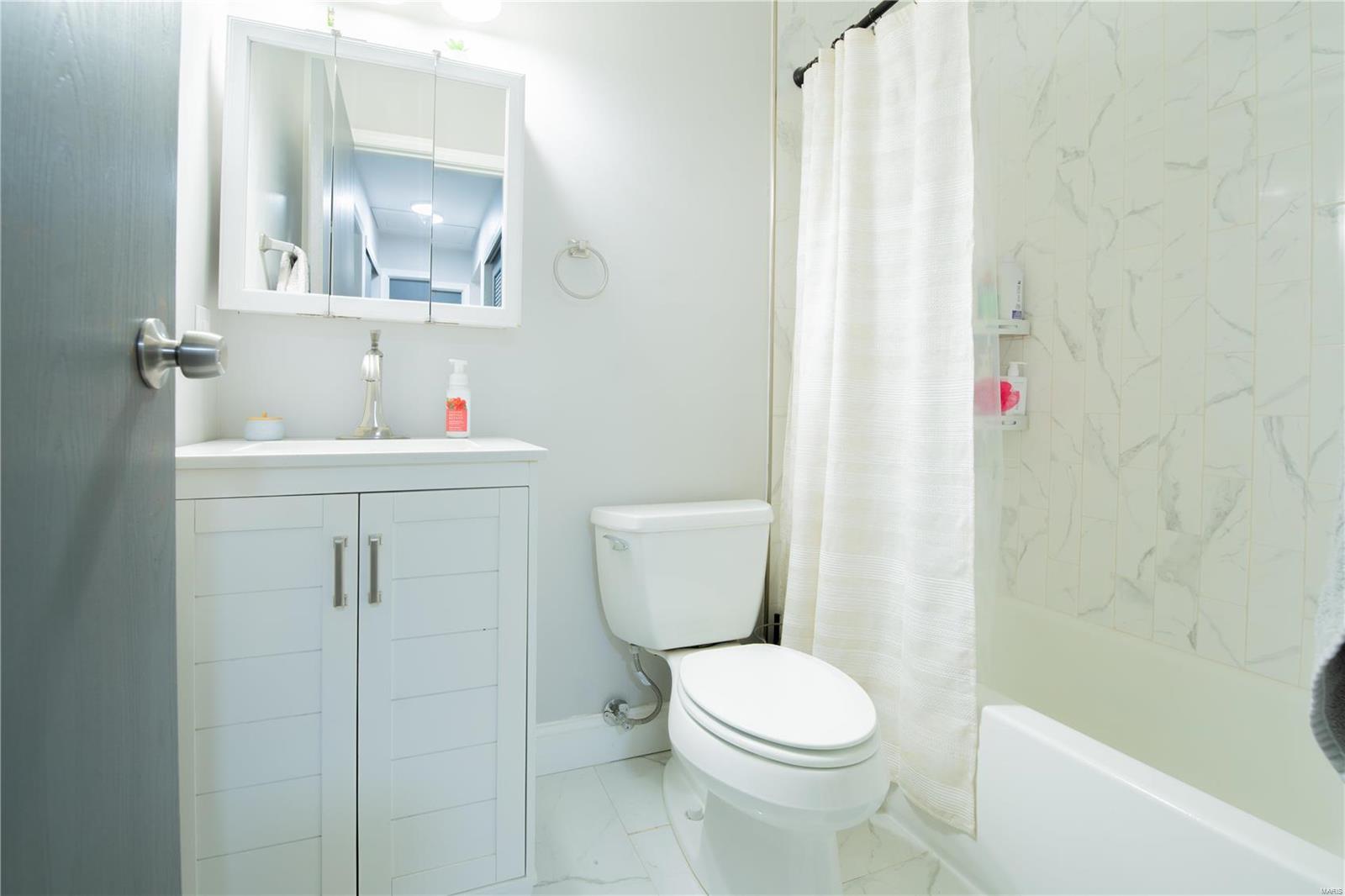 1960 Marine Terrace Drive Unit: J