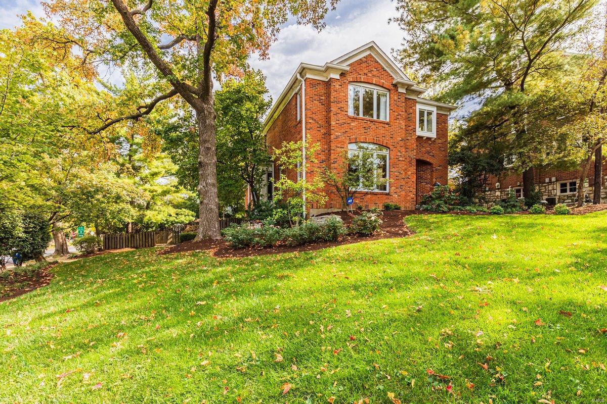 366 West Point Court