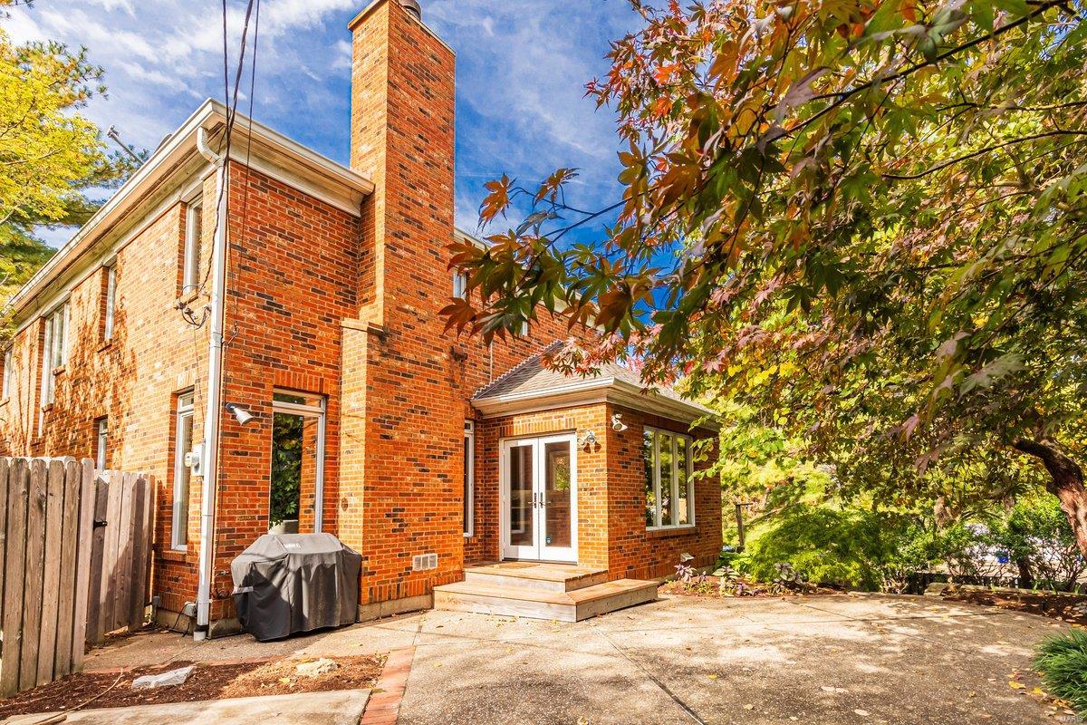 366 West Point Court