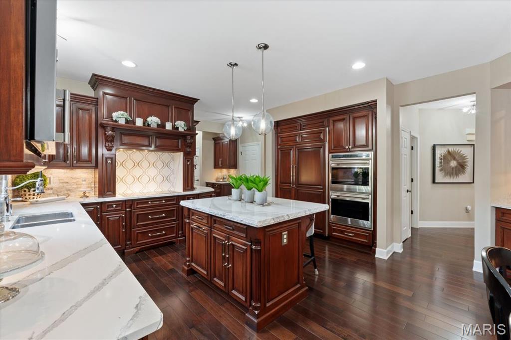 1346 Wellington View Place
