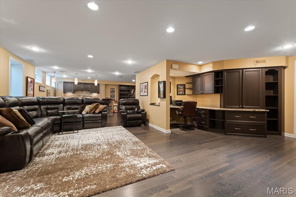 1346 Wellington View Place