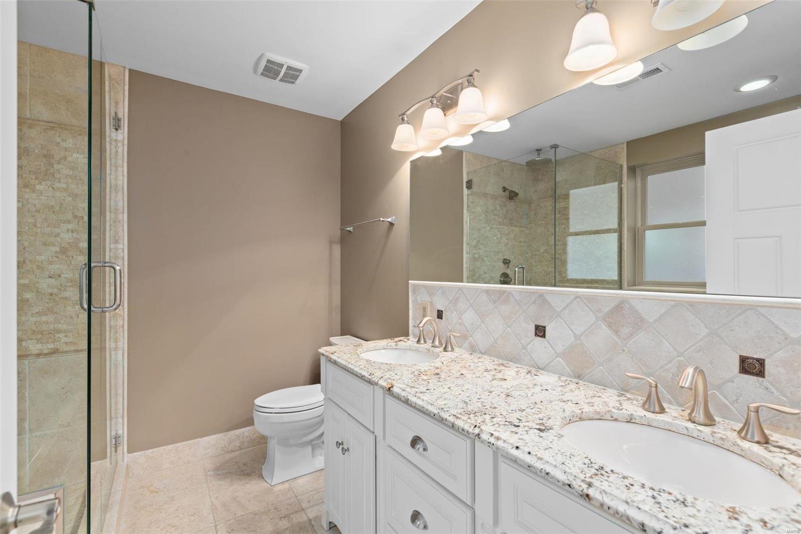 7527 Oxford Drive Unit: 2E