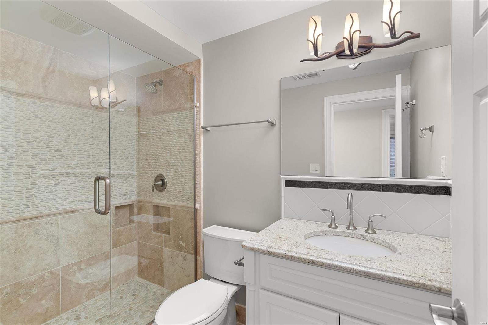 7527 Oxford Drive Unit: 2E