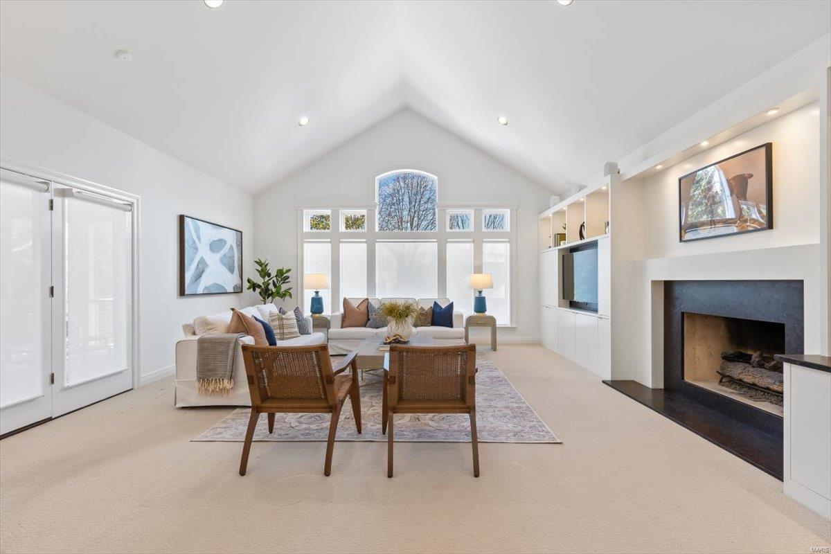 206 N Bemiston Avenue