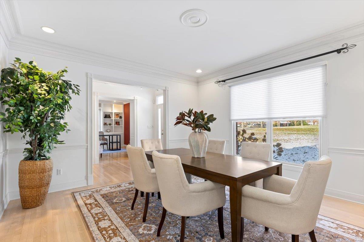 206 N Bemiston Avenue