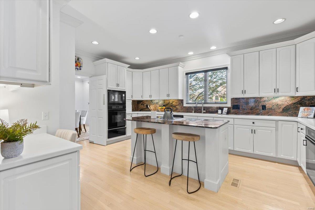 206 N Bemiston Avenue