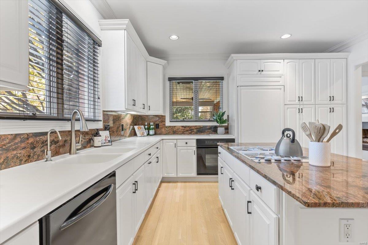 206 N Bemiston Avenue