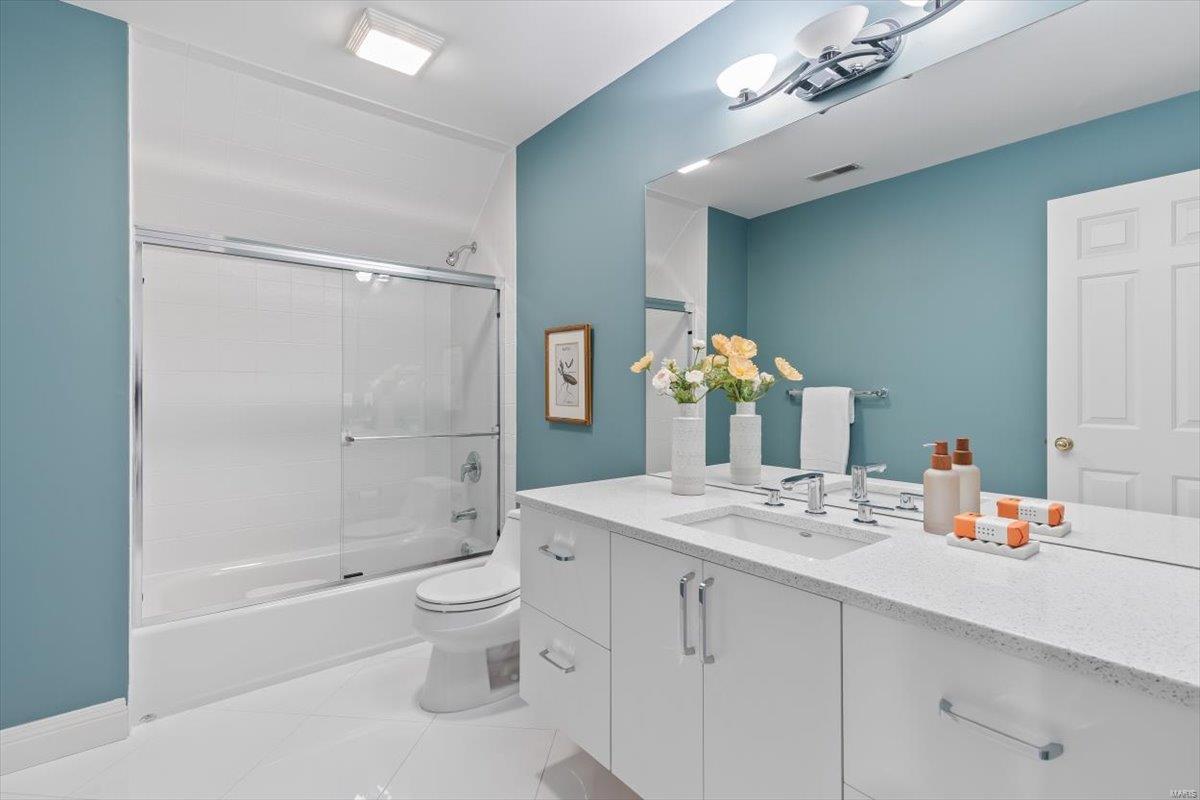 206 N Bemiston Avenue