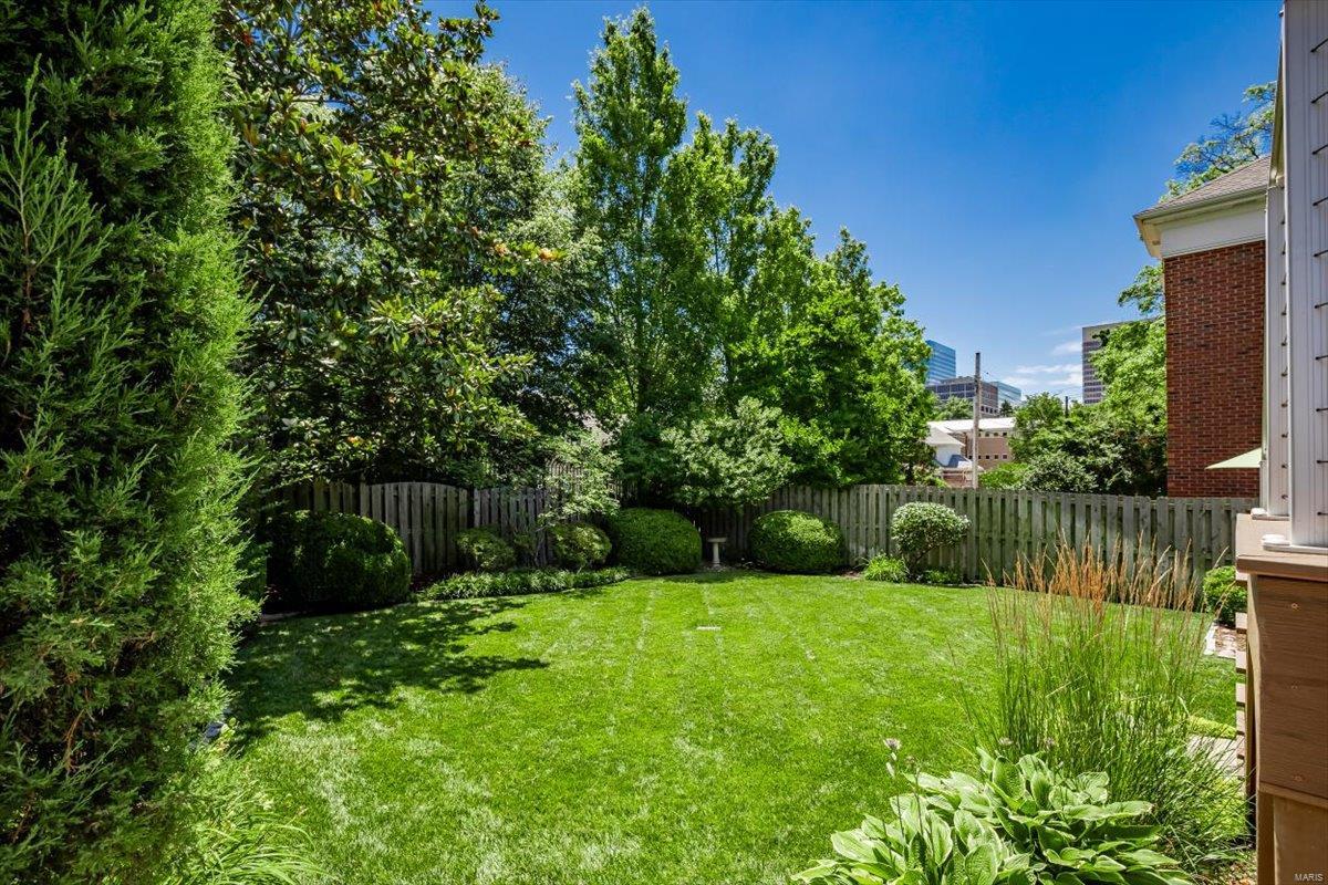 206 N Bemiston Avenue