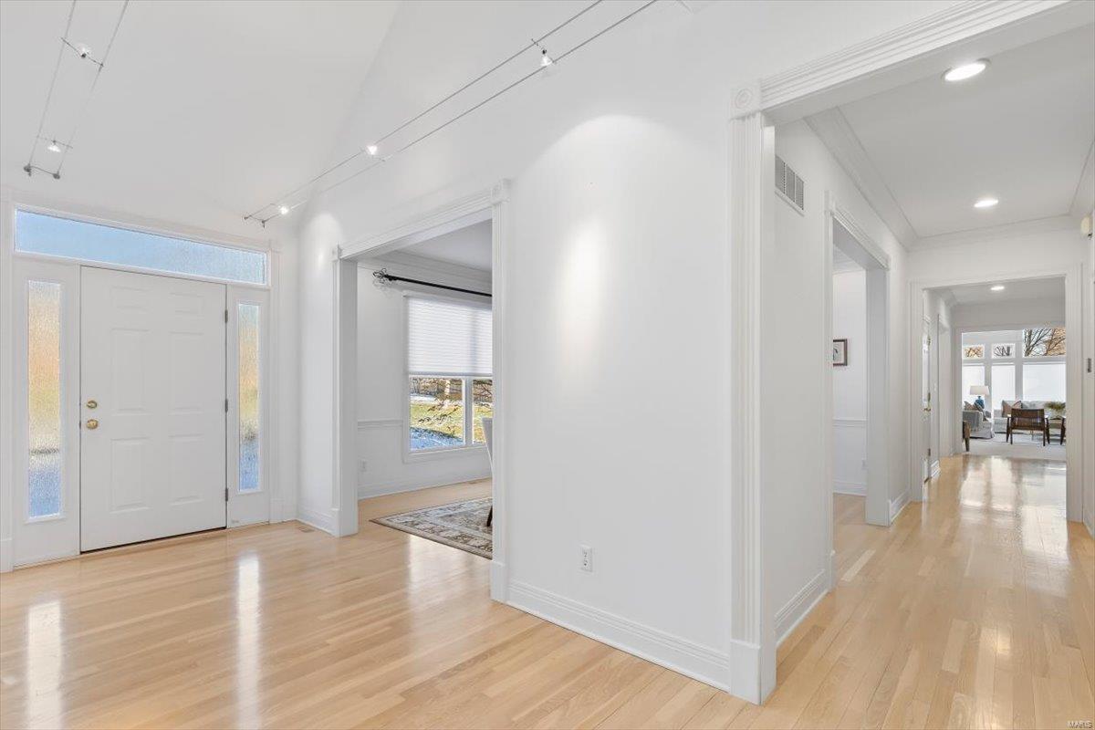 206 N Bemiston Avenue