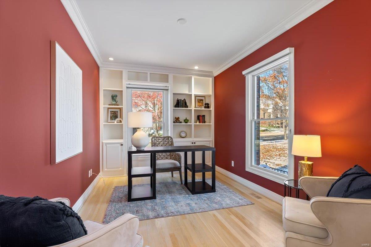 206 N Bemiston Avenue