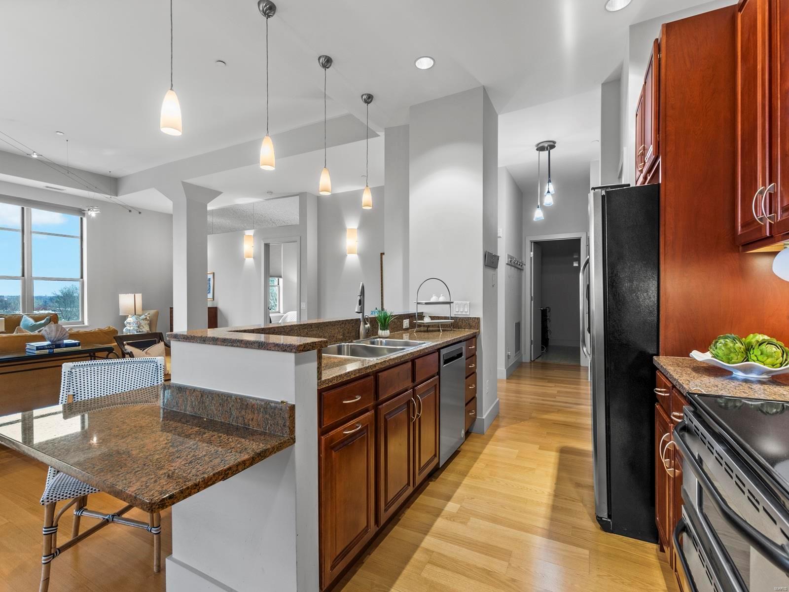 6340 Clayton Rd. Unit: 406