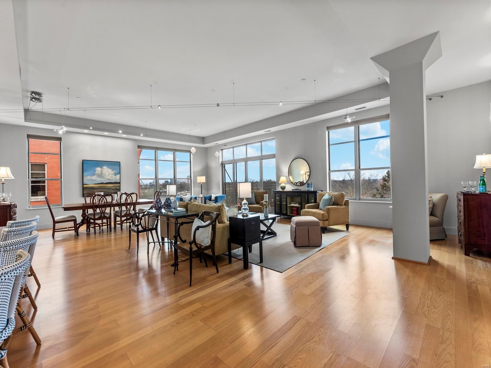 6340 Clayton Rd. Unit: 406