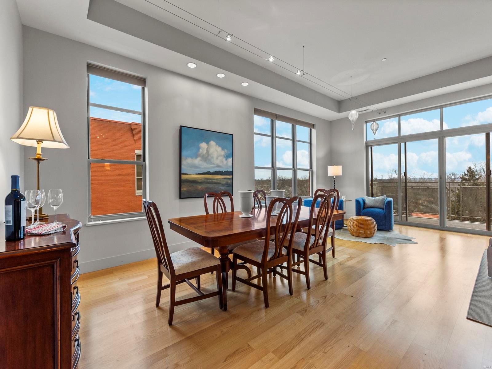 6340 Clayton Rd. Unit: 406