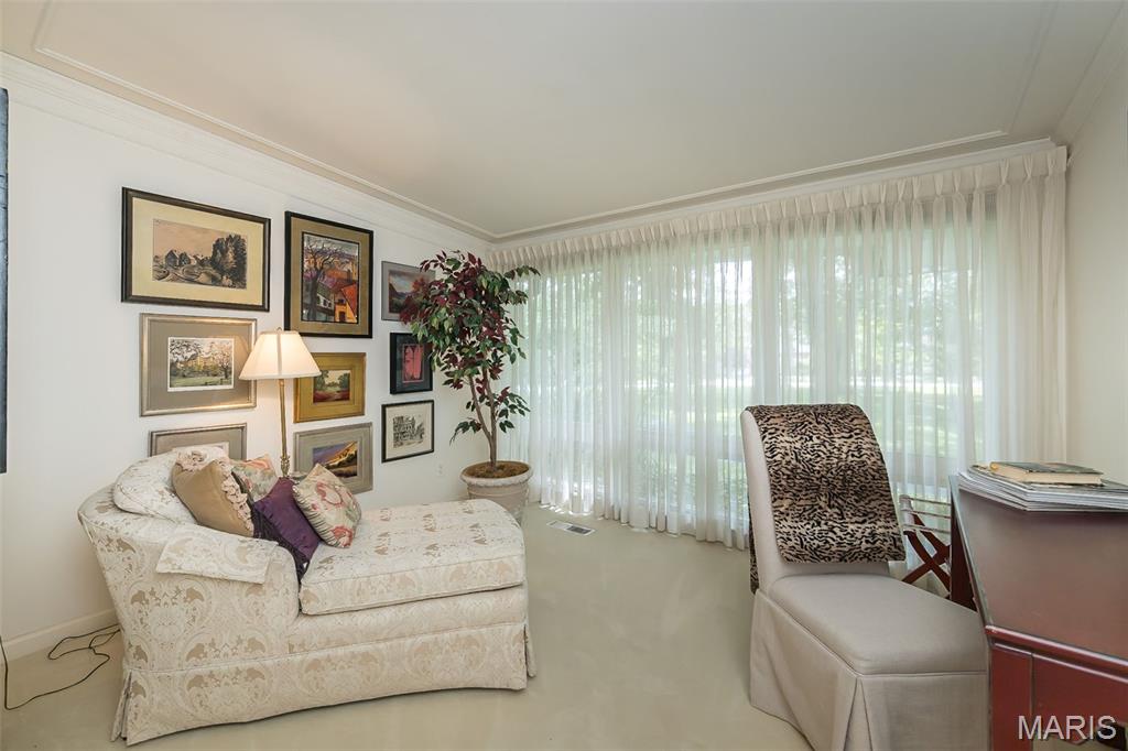 24 Twin Springs Lane
