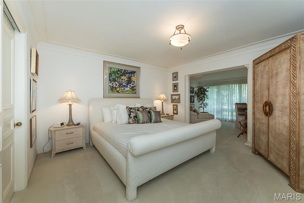24 Twin Springs Lane