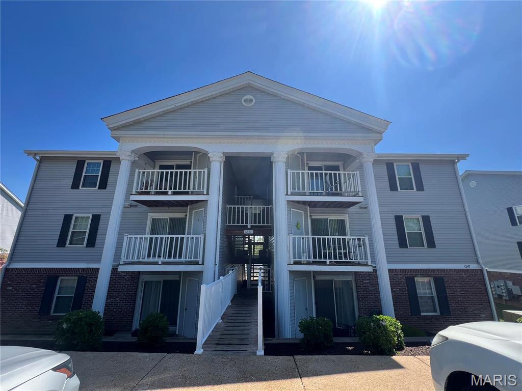 1247 Creve Coeur Crossing Lane Unit: J