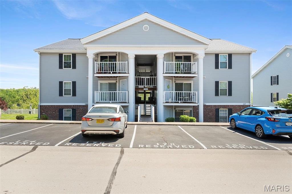 1247 Creve Coeur Crossing Lane Unit: J