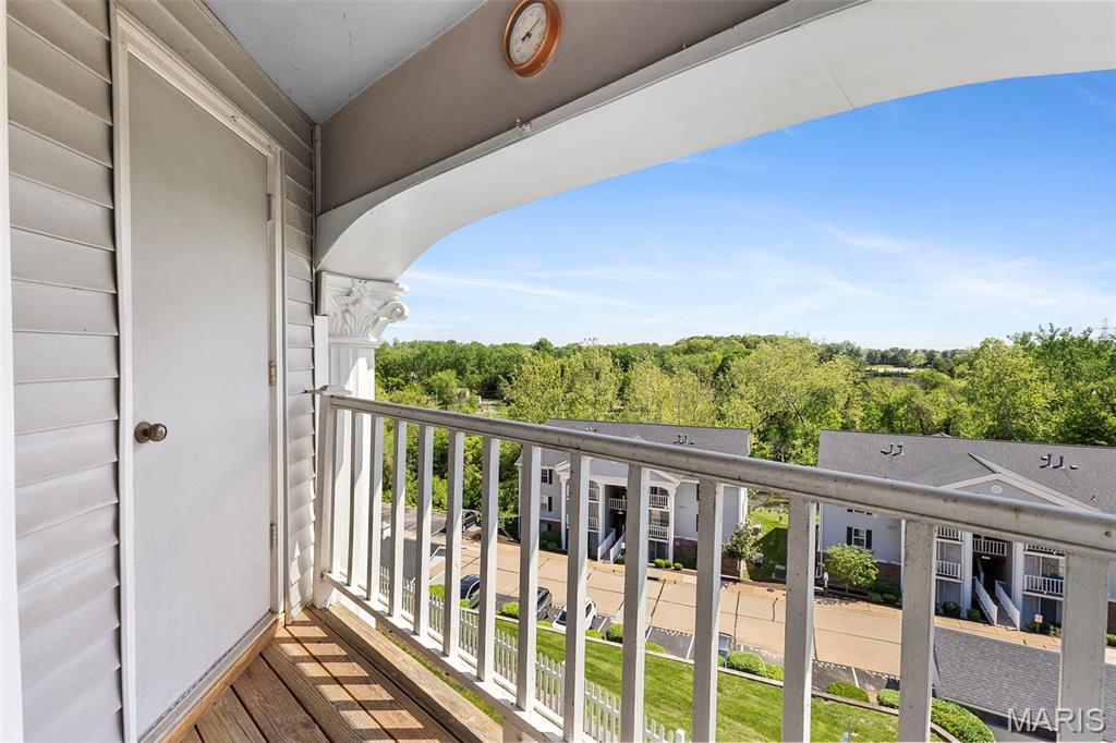 1247 Creve Coeur Crossing Lane Unit: J