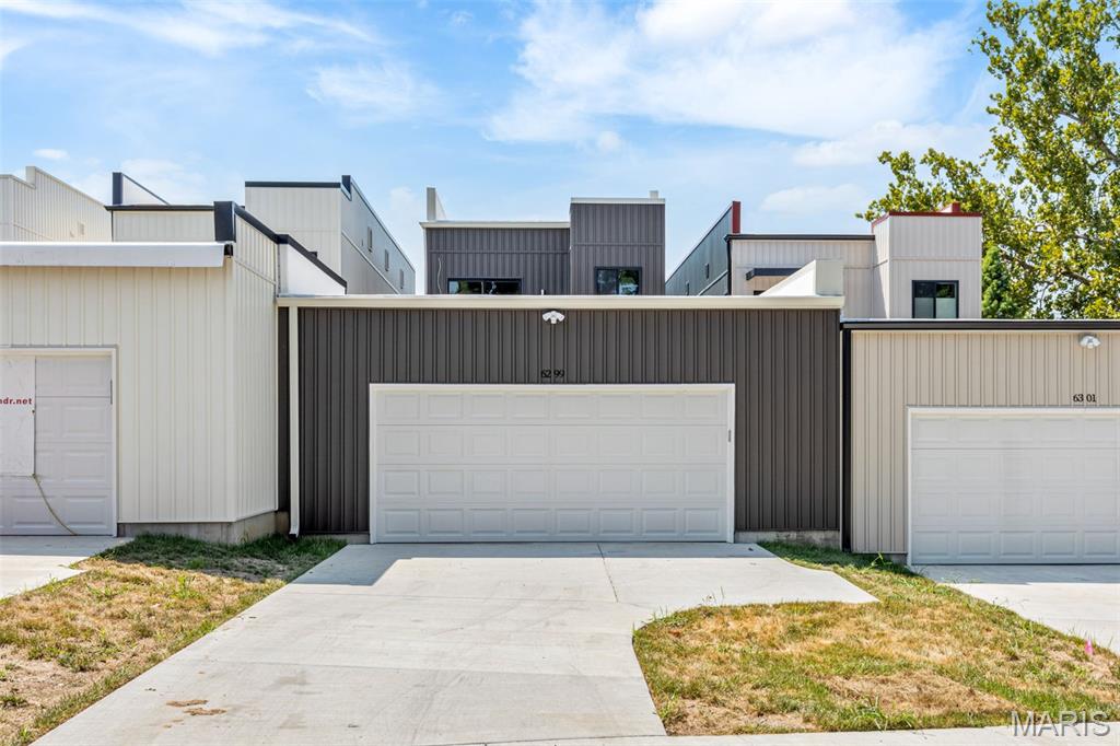 6299 Magnolia Avenue