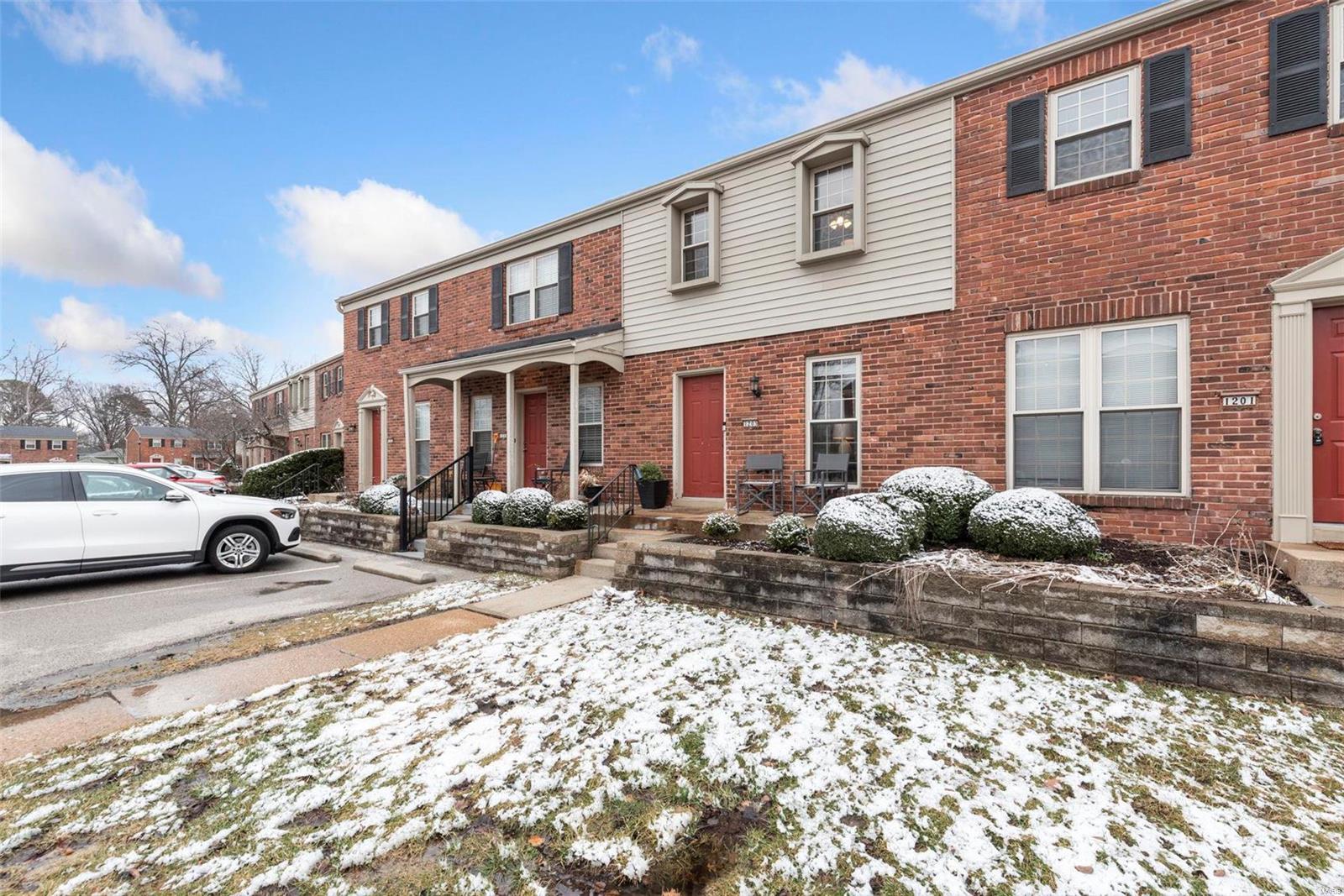 1203 Clarkson Court Unit: 1203