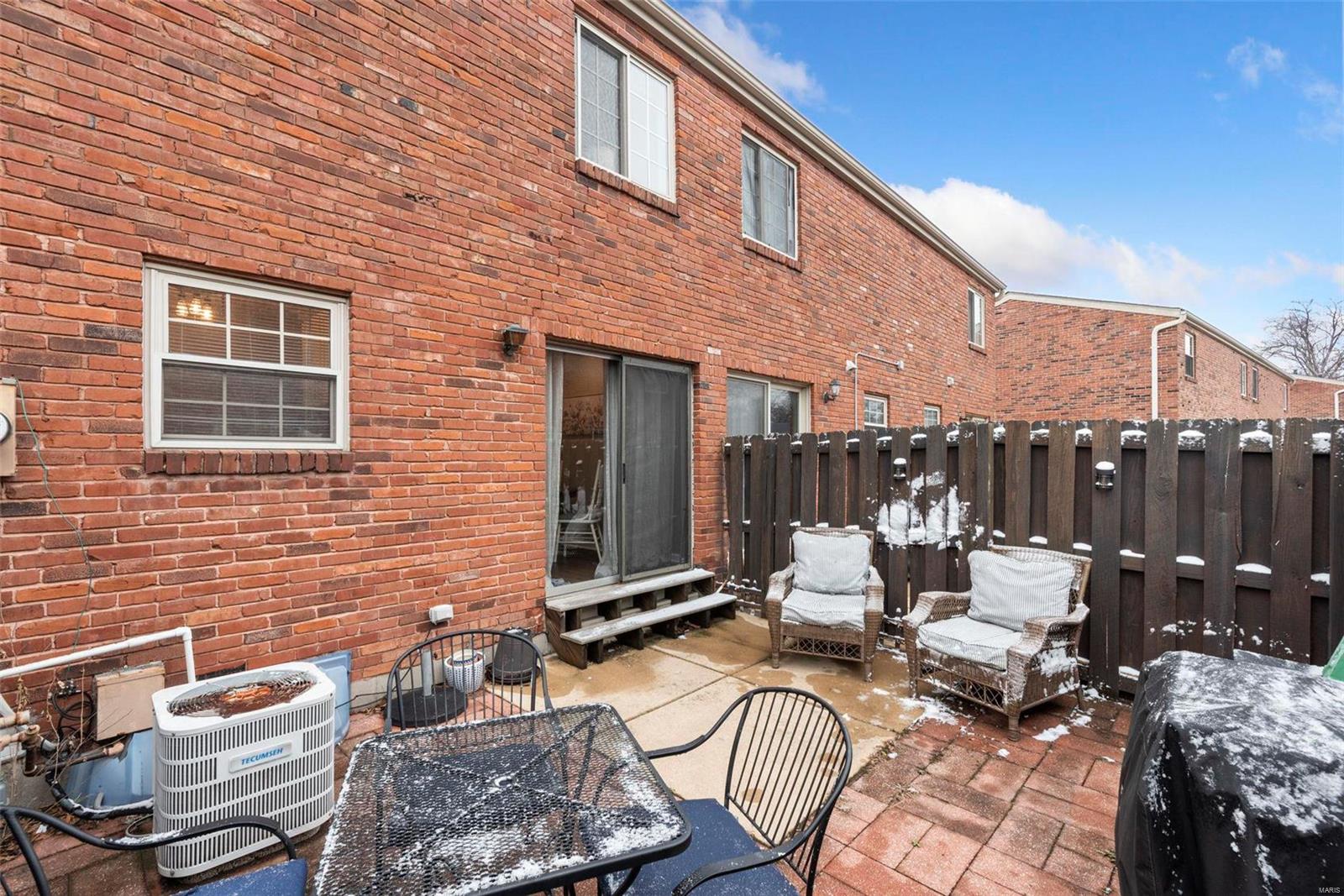 1203 Clarkson Court Unit: 1203