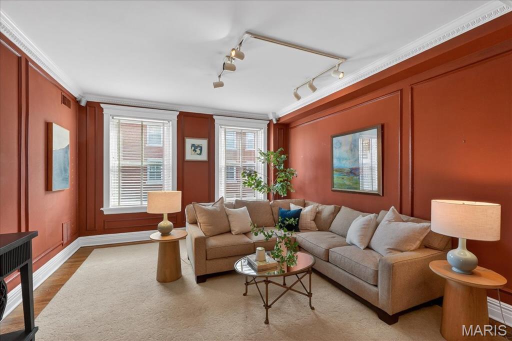 4954 Lindell Boulevard Unit: 6E