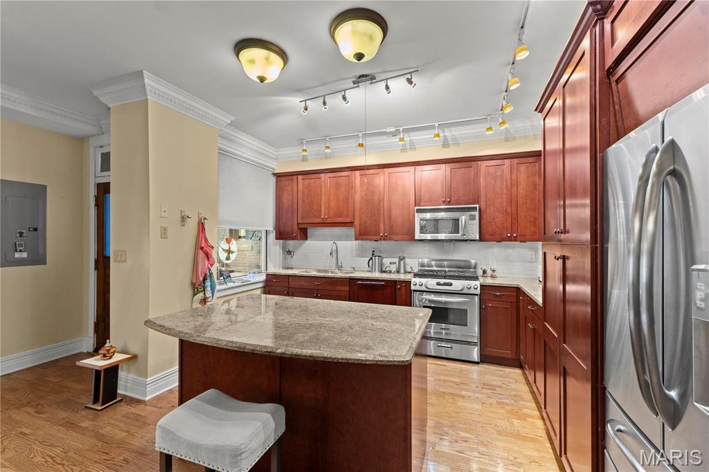 4954 Lindell Boulevard Unit: 6E