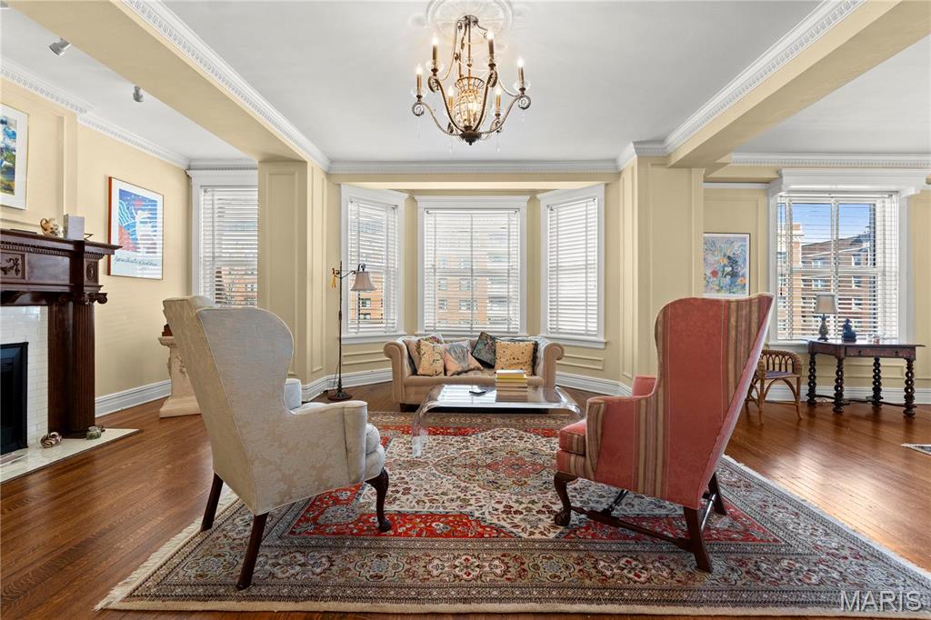 4954 Lindell Boulevard Unit: 6E