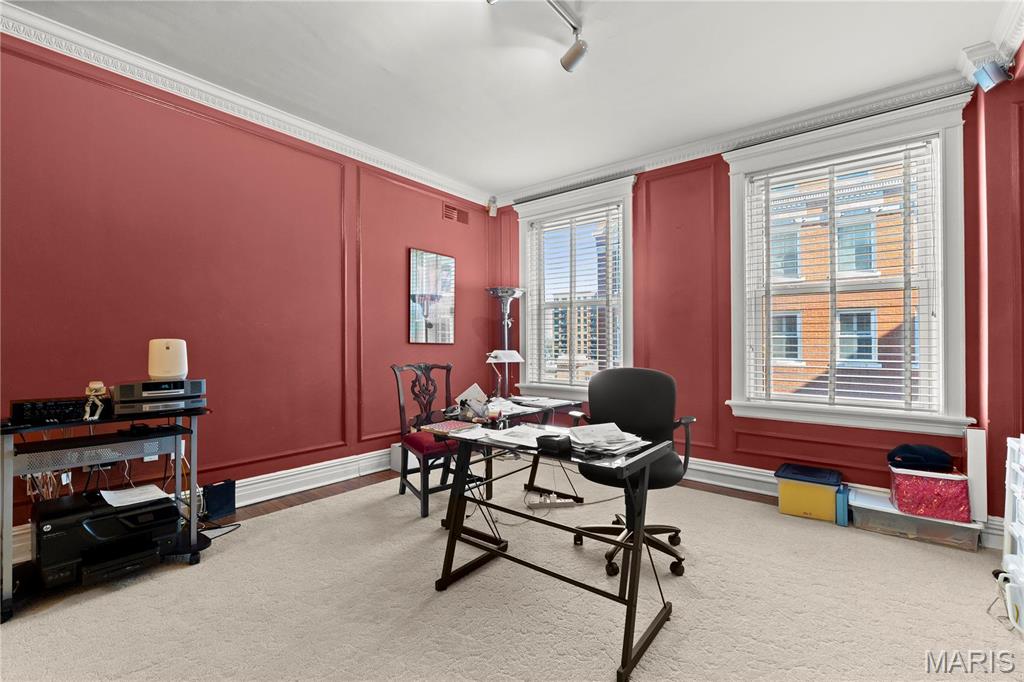 4954 Lindell Boulevard Unit: 6E
