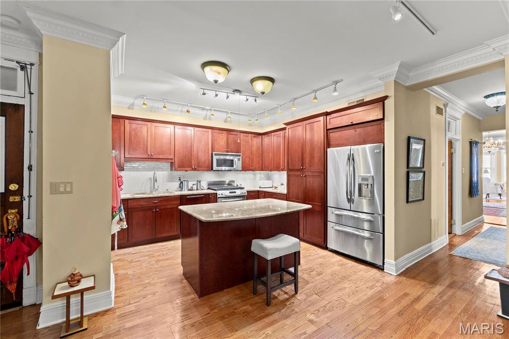 4954 Lindell Boulevard Unit: 6E