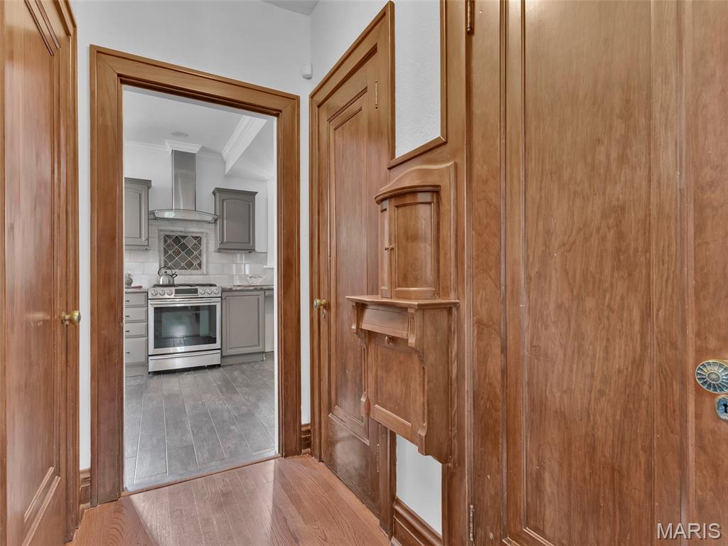 7360 Teasdale Avenue