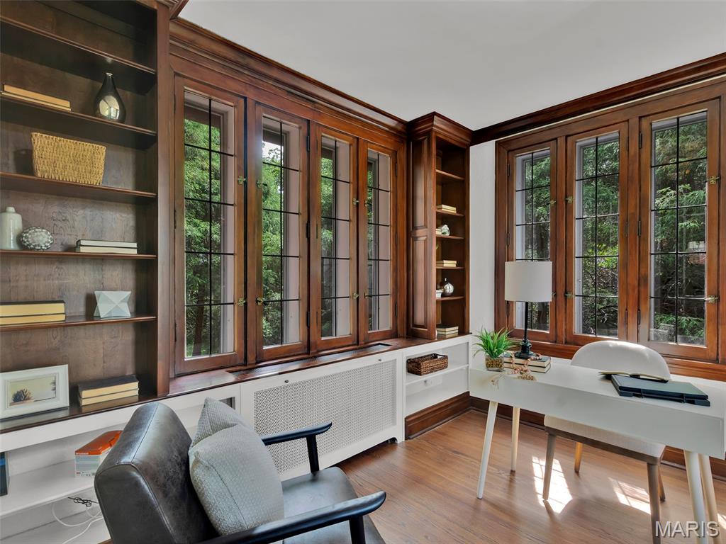 7360 Teasdale Avenue