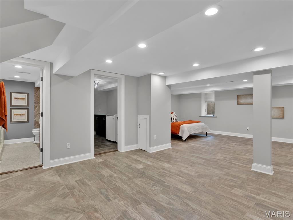 7360 Teasdale Avenue