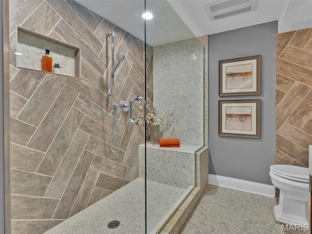 7360 Teasdale Avenue