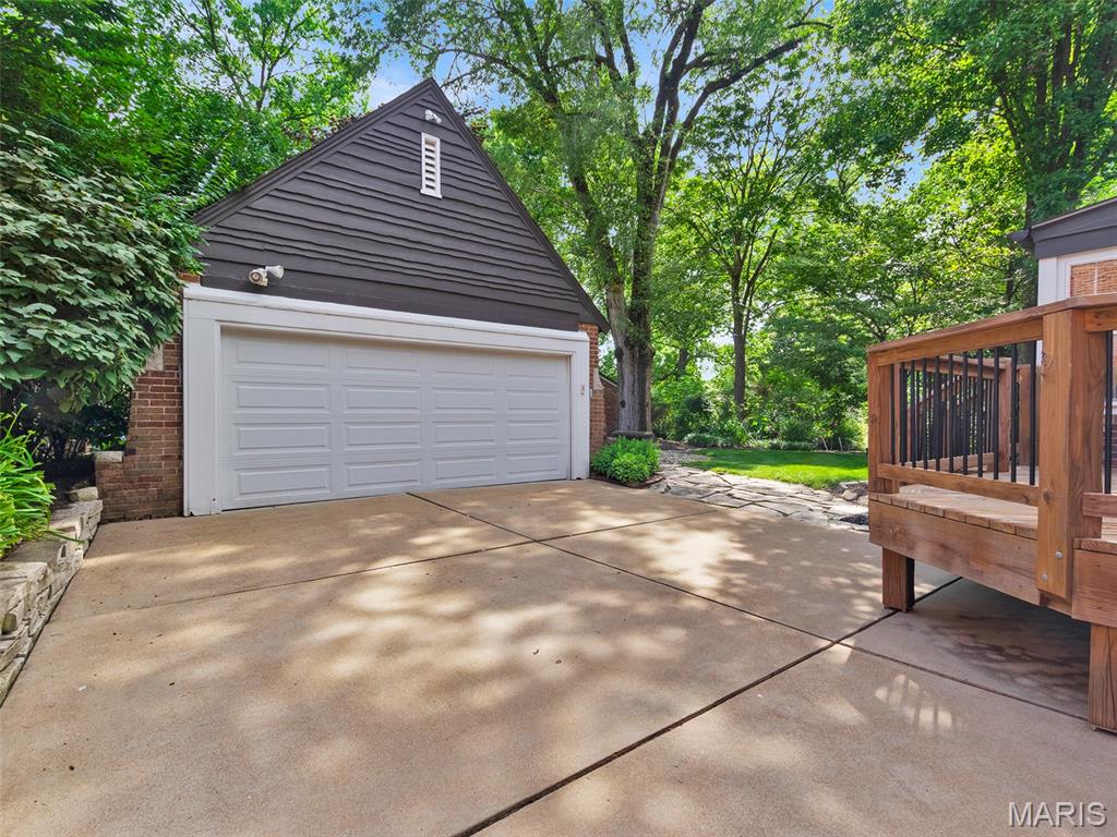 7360 Teasdale Avenue