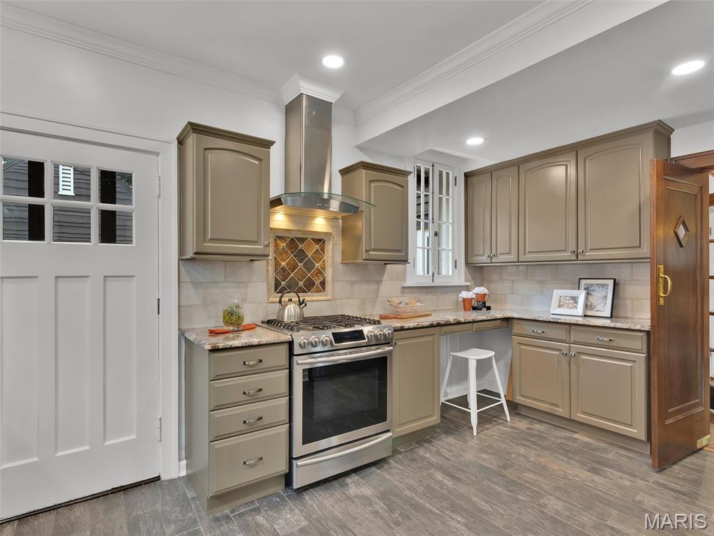 7360 Teasdale Avenue