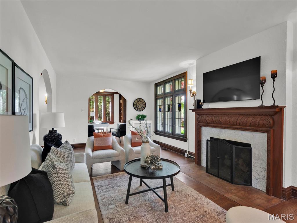 7360 Teasdale Avenue