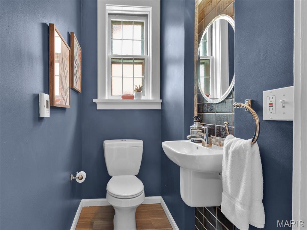 7360 Teasdale Avenue