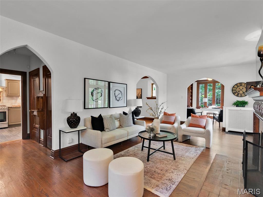 7360 Teasdale Avenue