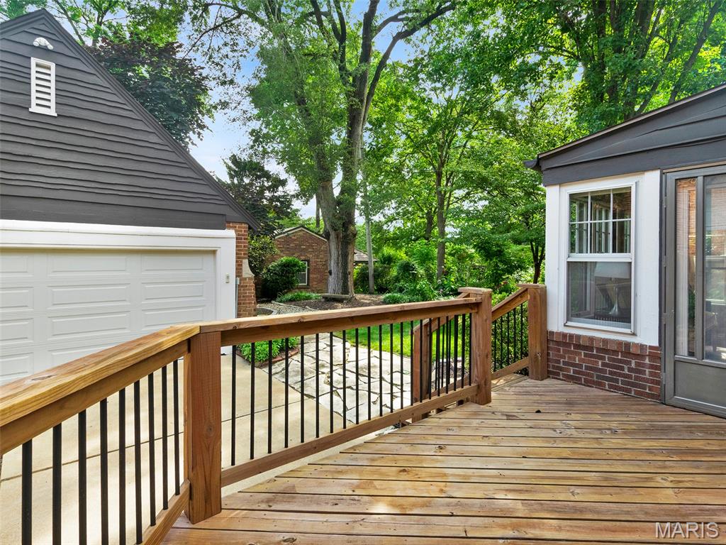 7360 Teasdale Avenue