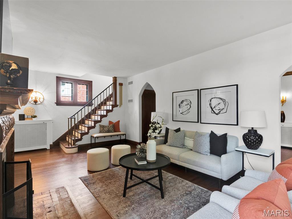 7360 Teasdale Avenue