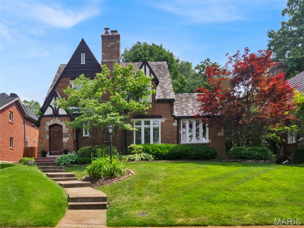 7360 Teasdale Avenue