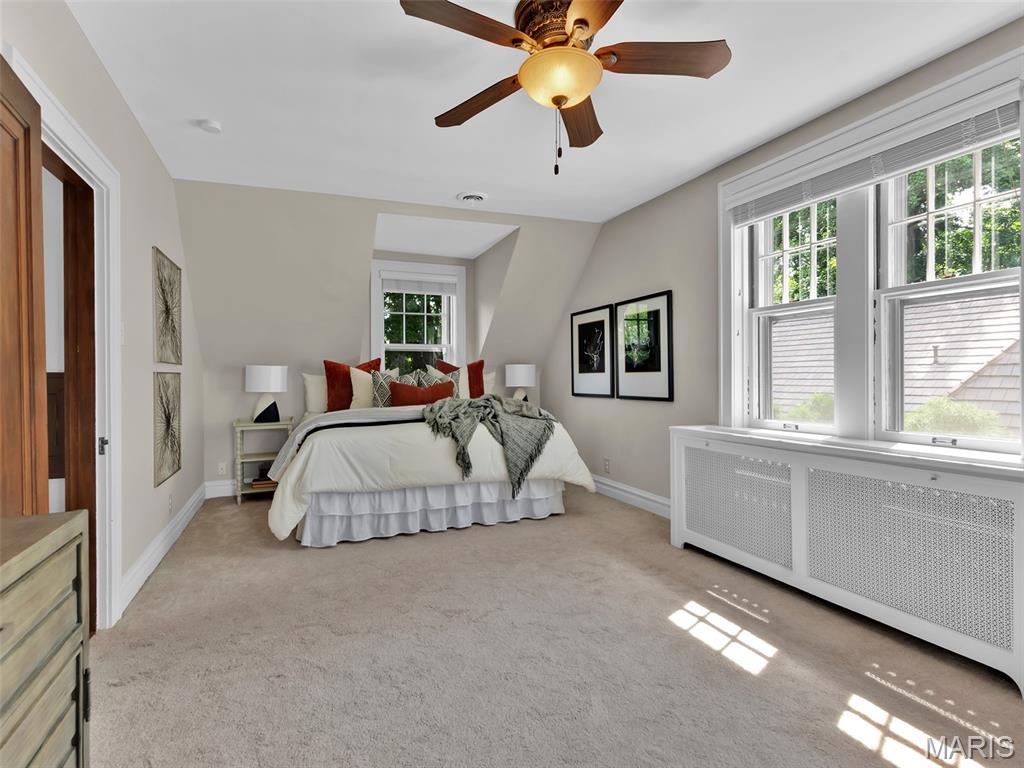 7360 Teasdale Avenue