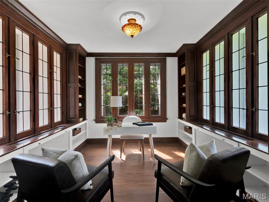 7360 Teasdale Avenue